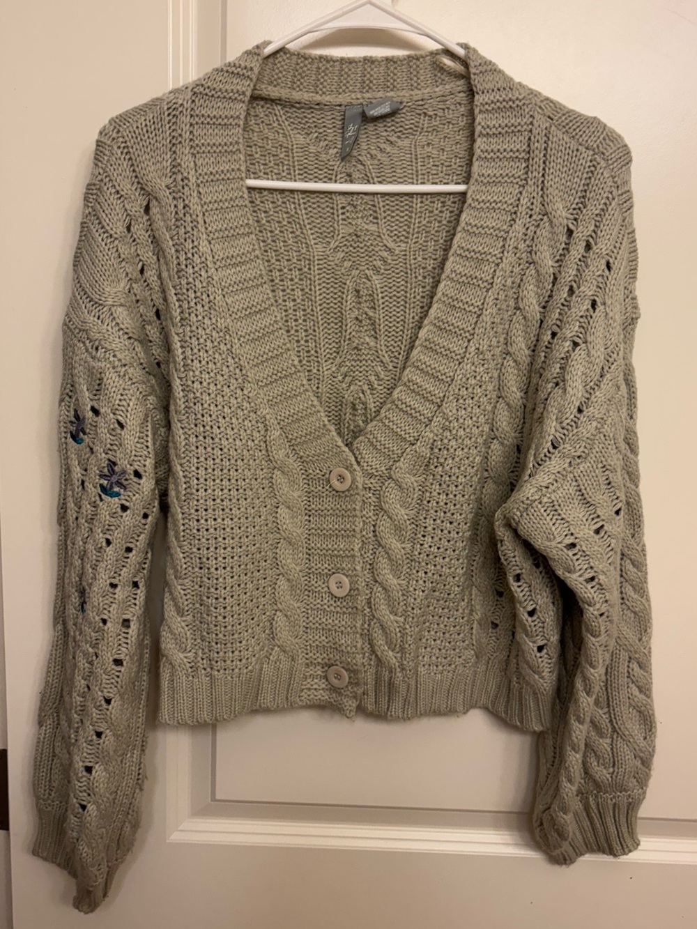 Sky and Sparrow Light Gray Cable Knit V-Neck Cardigan